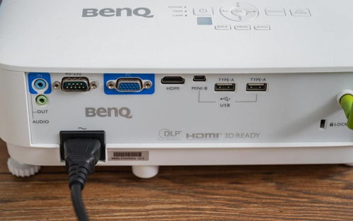 上市多年，依然能称王称霸 明基E580智能商务投影机评测